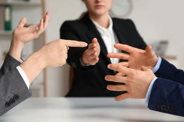 How Can Divorce Mediation Help You Avoid Court Manchester